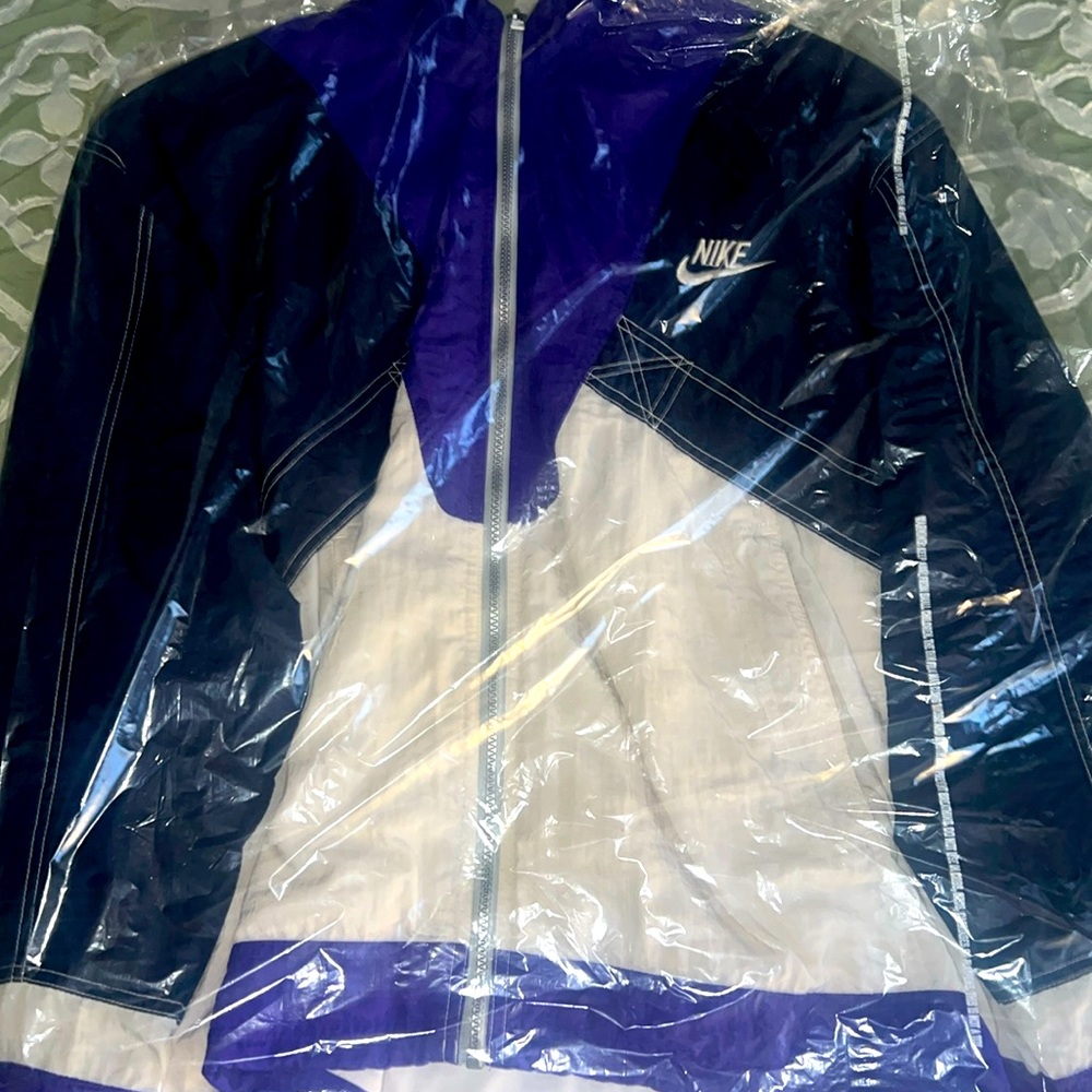 Late 90s early 2000s Nike windbreaker jacket great condition
